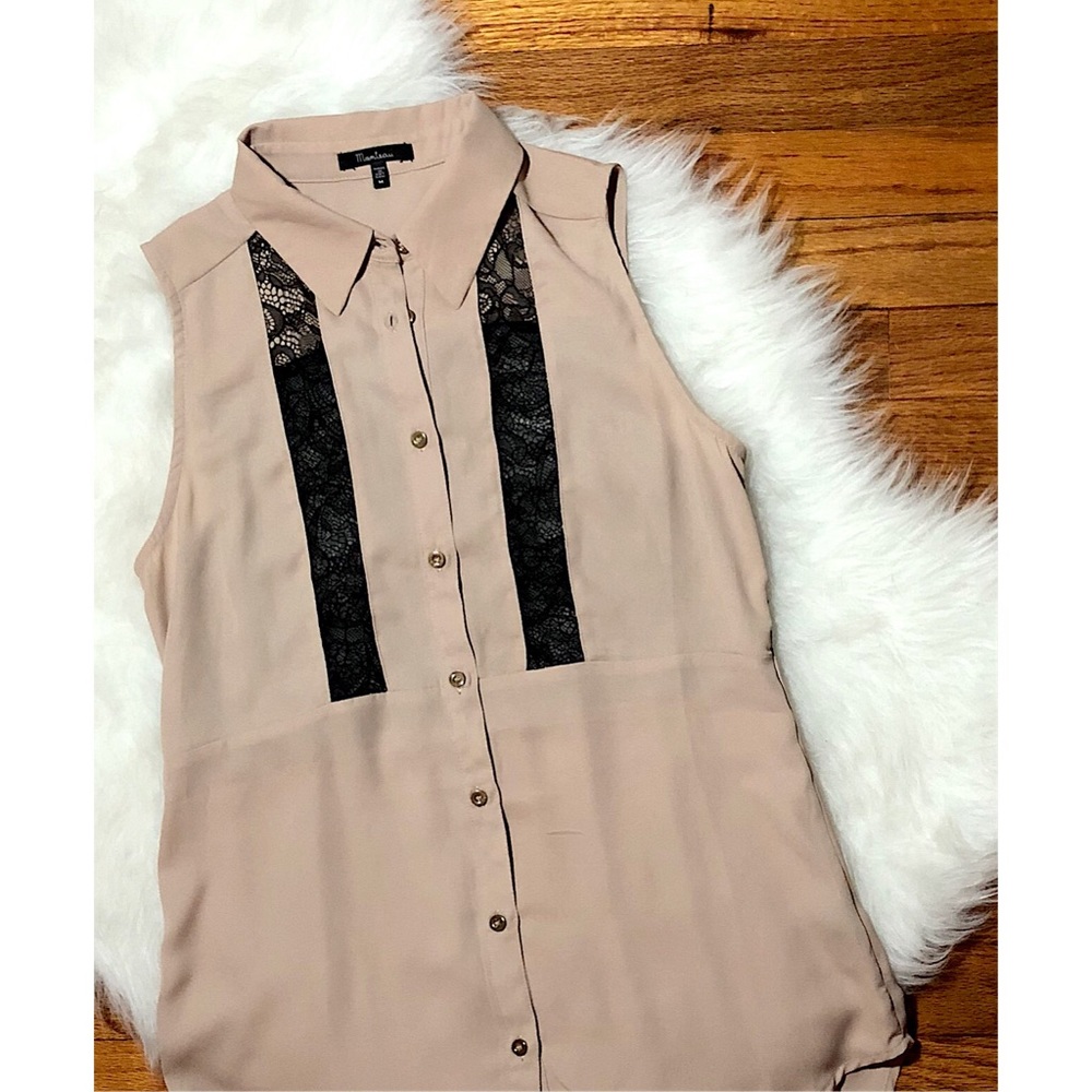 Monteau Sleeveless Hi-Lo Button Down